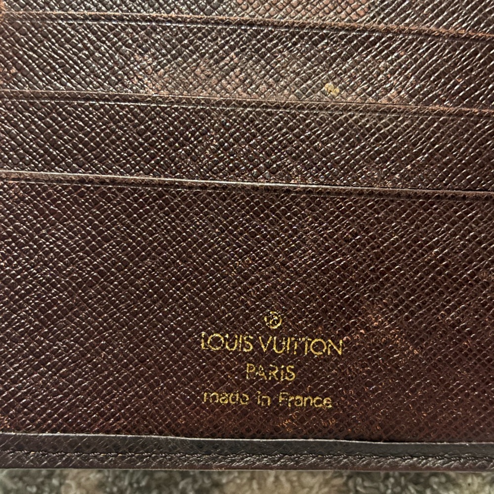Louis Vuitton men's bifold taiga dark brown leather wallet - Picture 5 of 16